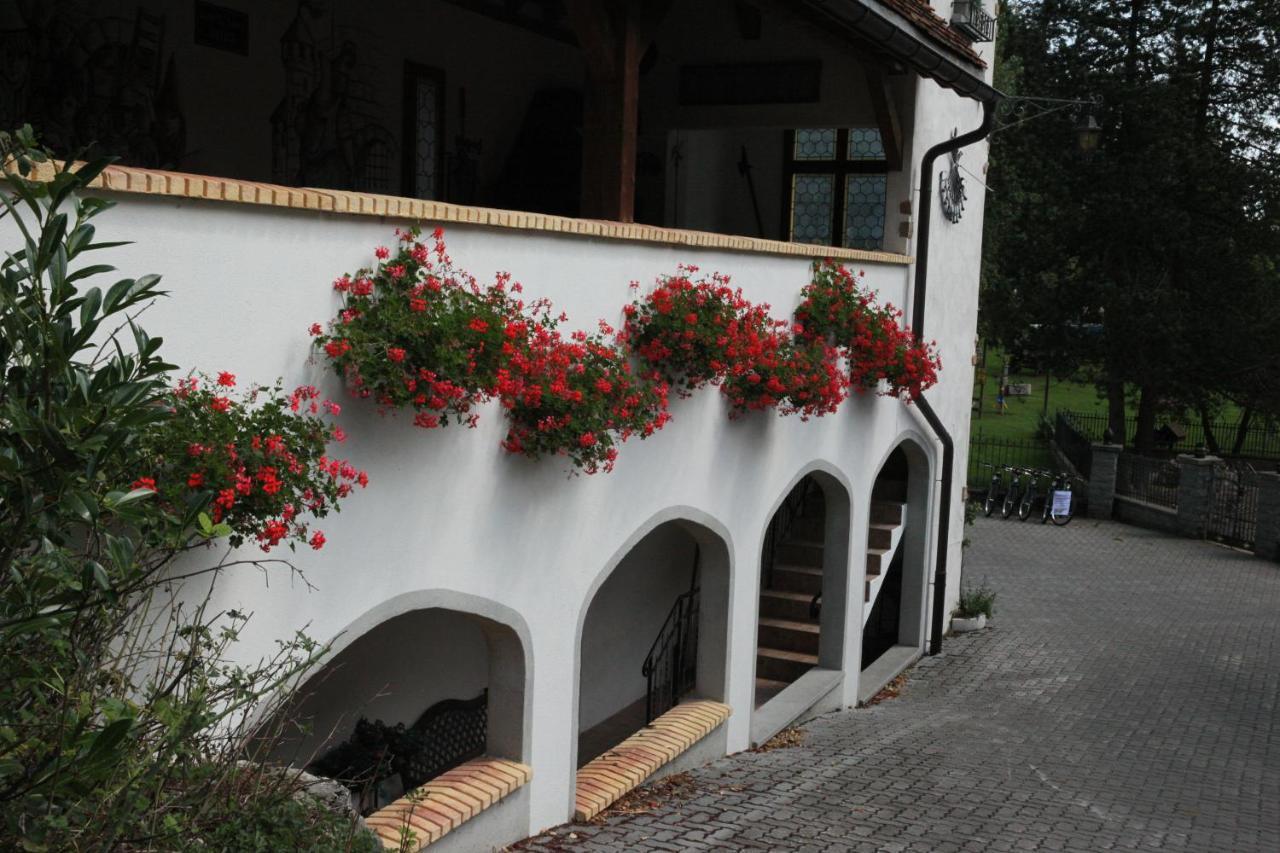 La Cibourg, Centre De Vacances Renan Exterior photo